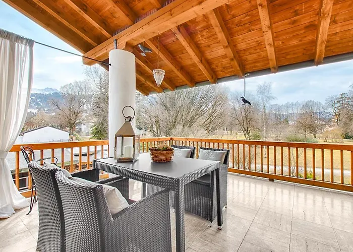 Central Park - Alpine Apartment