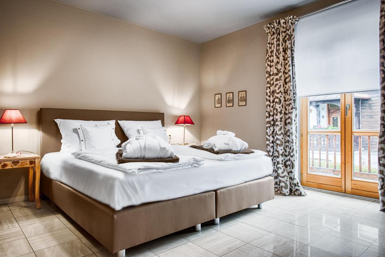 Park - Alpine Apartment Garmisch-Partenkirchen